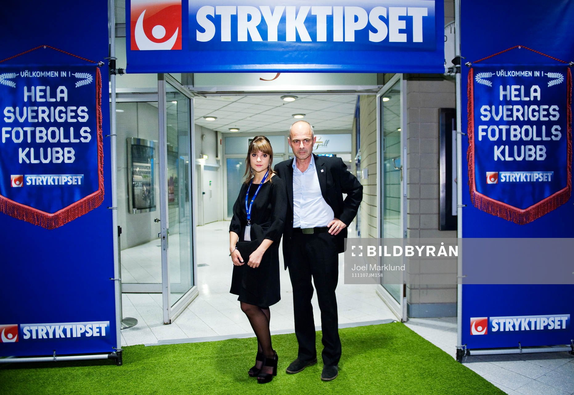 Erik Kotschack, Svenska spel, med sällskap
