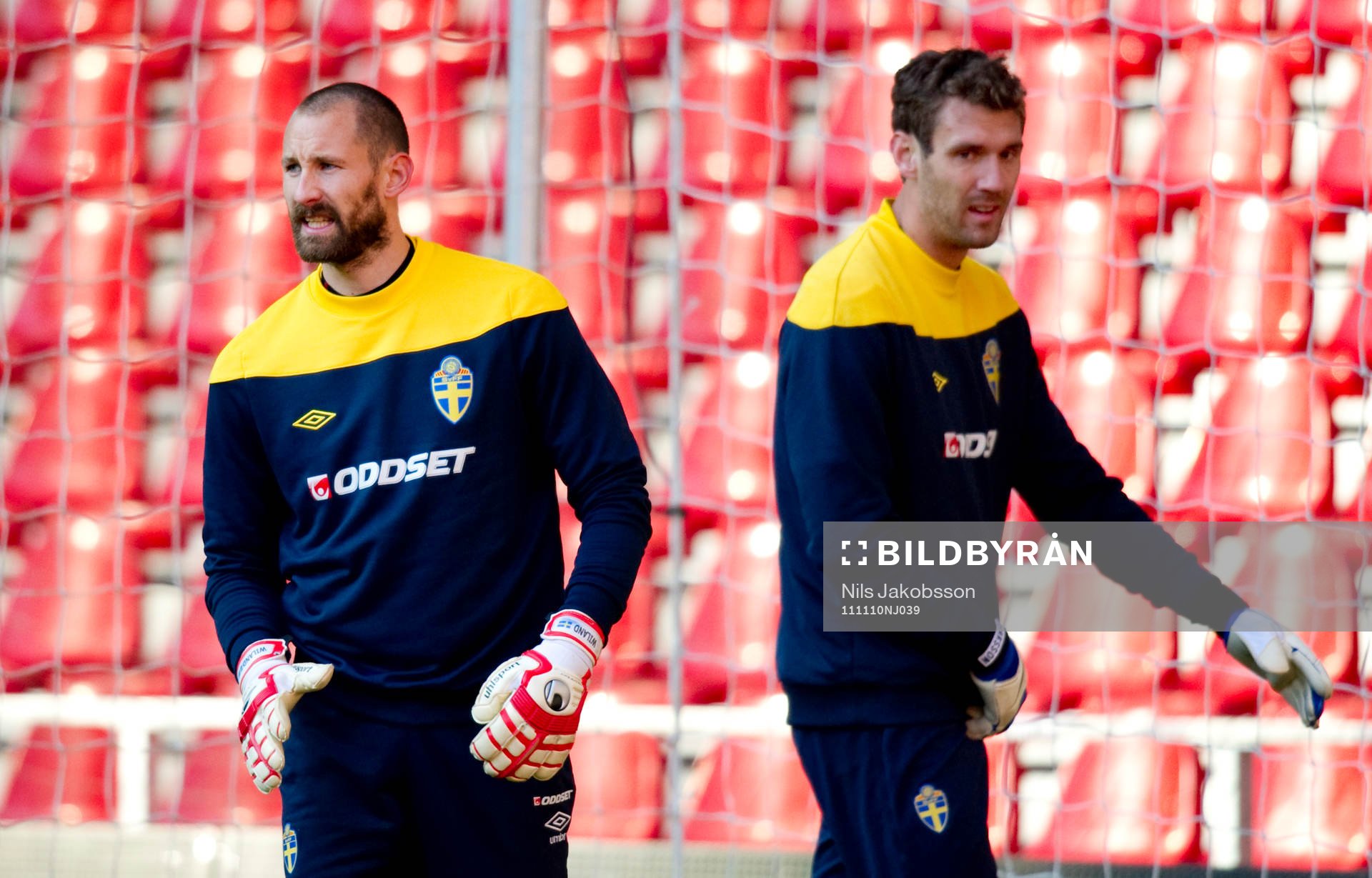  Johan Wiland, målvakt, startar mot Danmark och Andreas Isaksson, målvakt.
