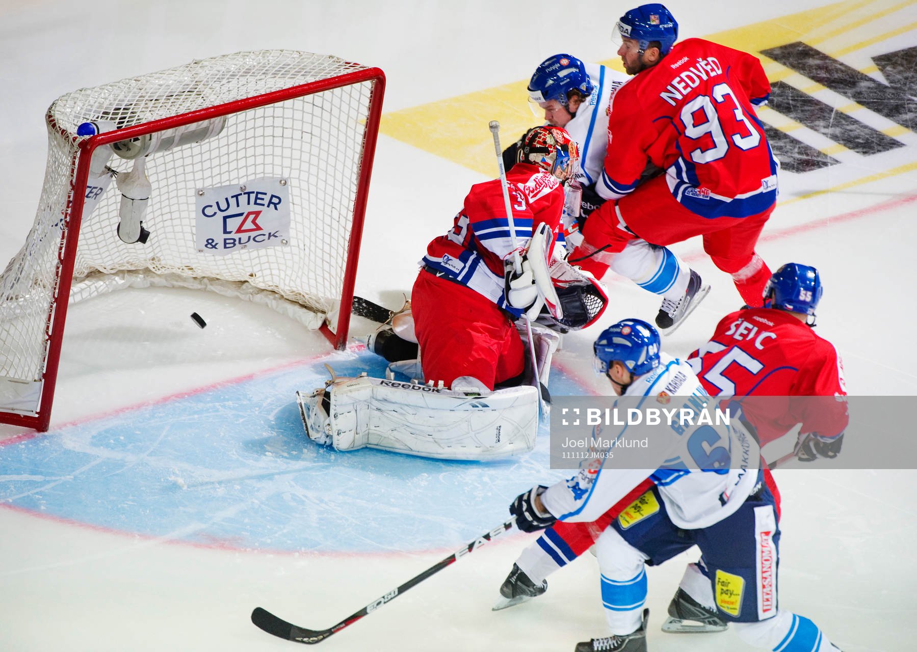 Janne Pesonen, Finland, gör 2-0 bakom Jakub Stepanek,