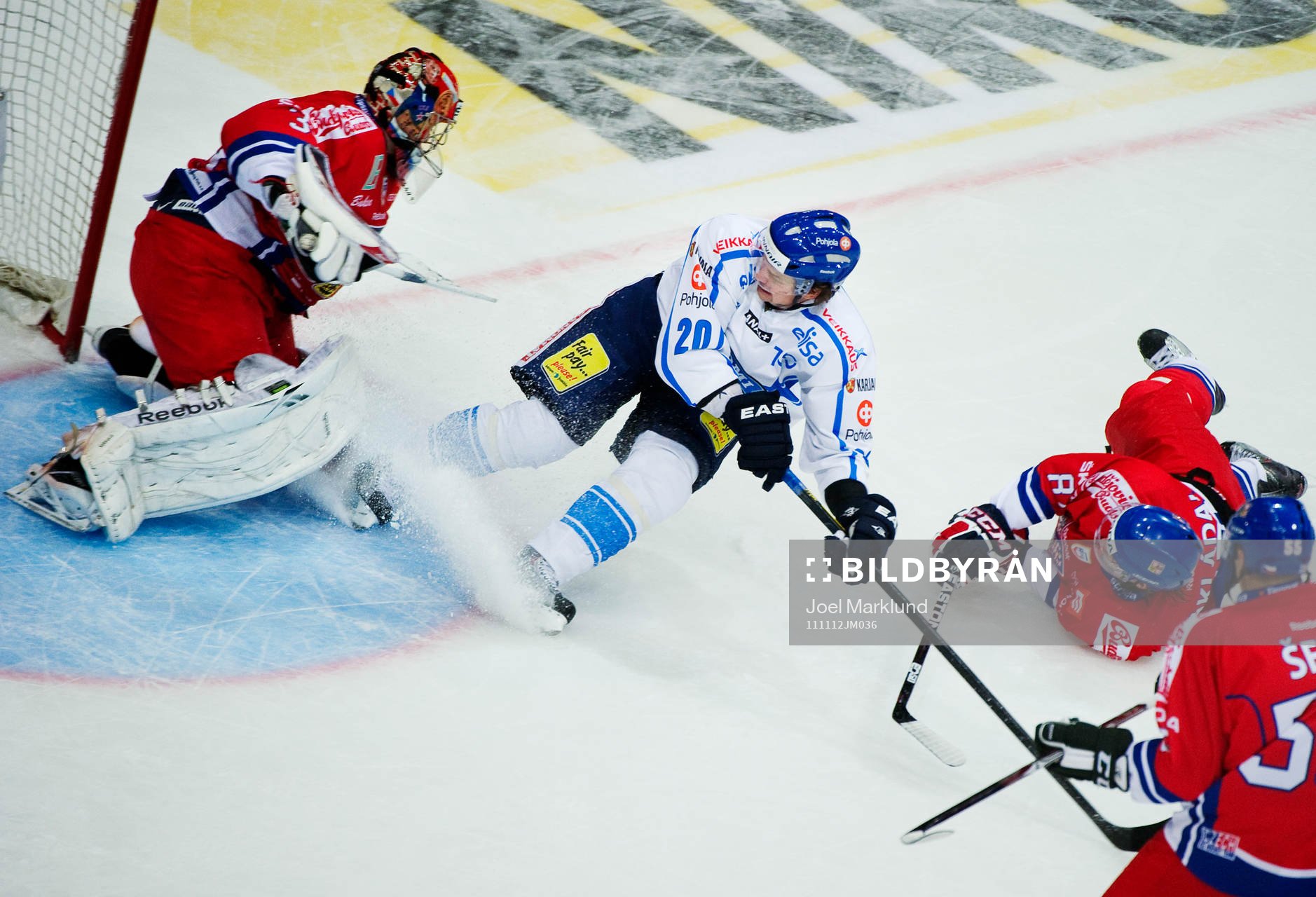 Janne Pesonen, Finland, oroar framför Jakub Stepanek,