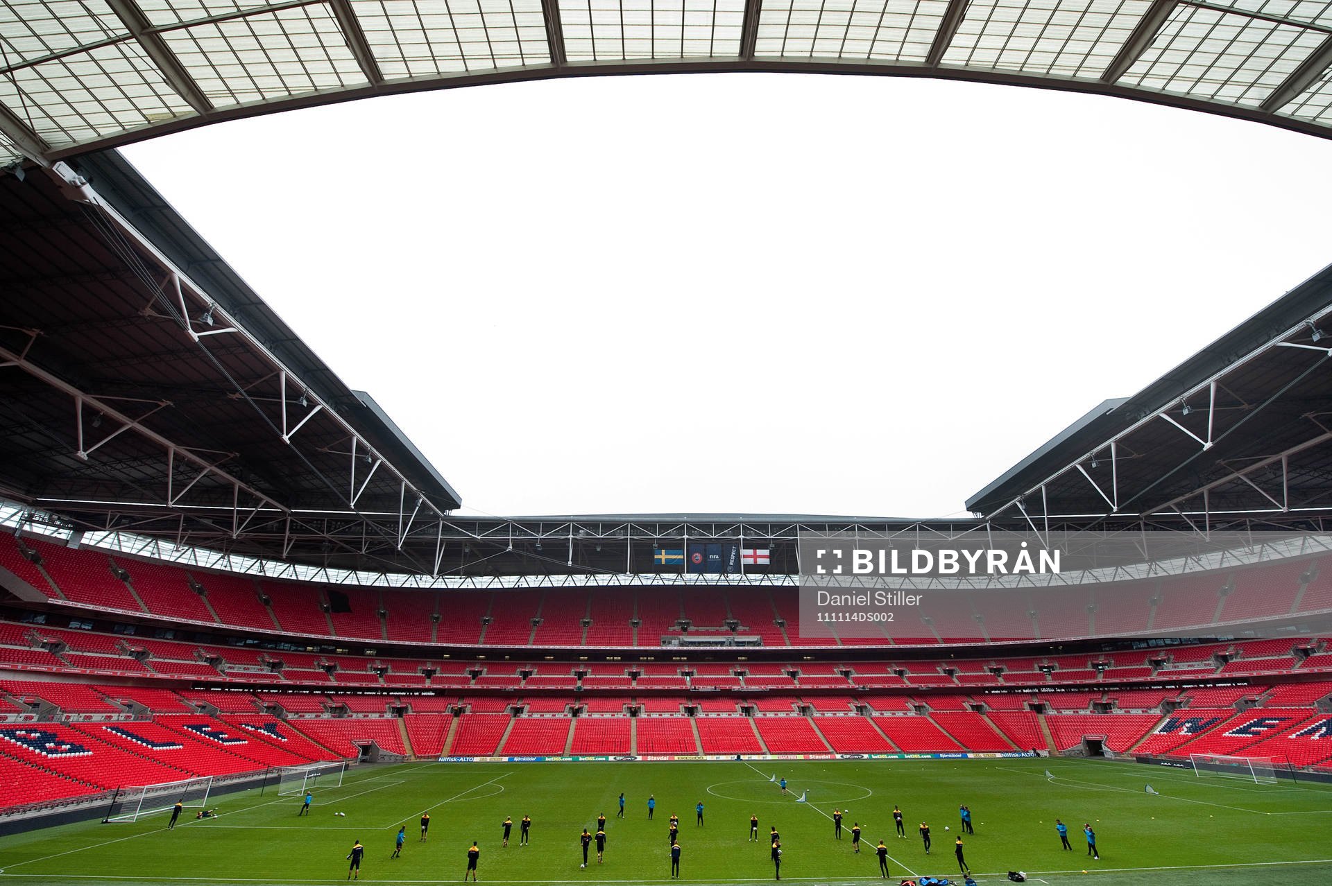 Sverige tränar på Wembley Stadium dagen innan match