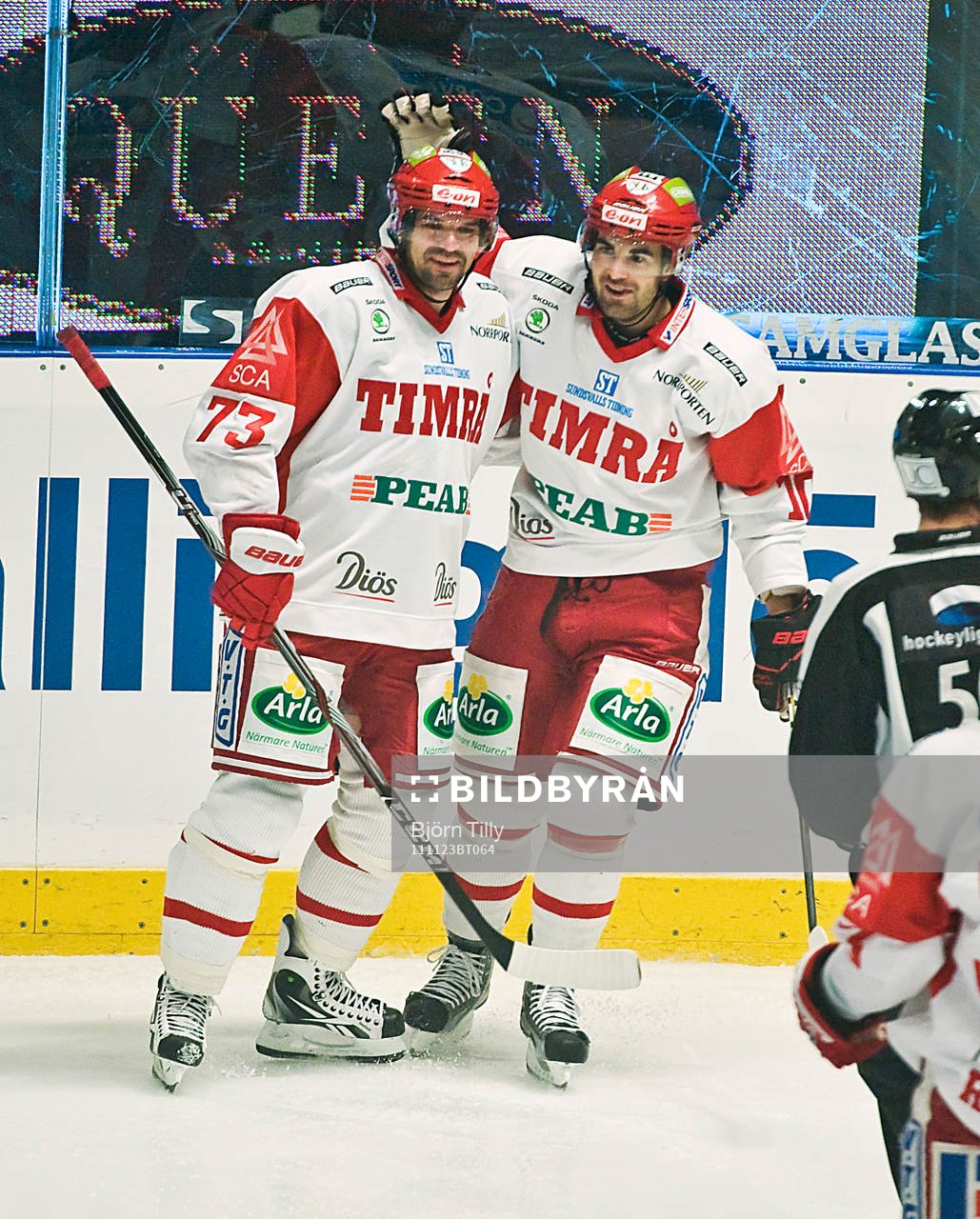 Fredrik Bremberg och Damien Fleury, Timrå, jubel