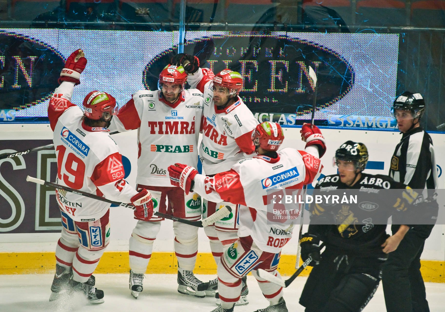Fredrik Bremberg och Damien Fleury, Timrå, jubel