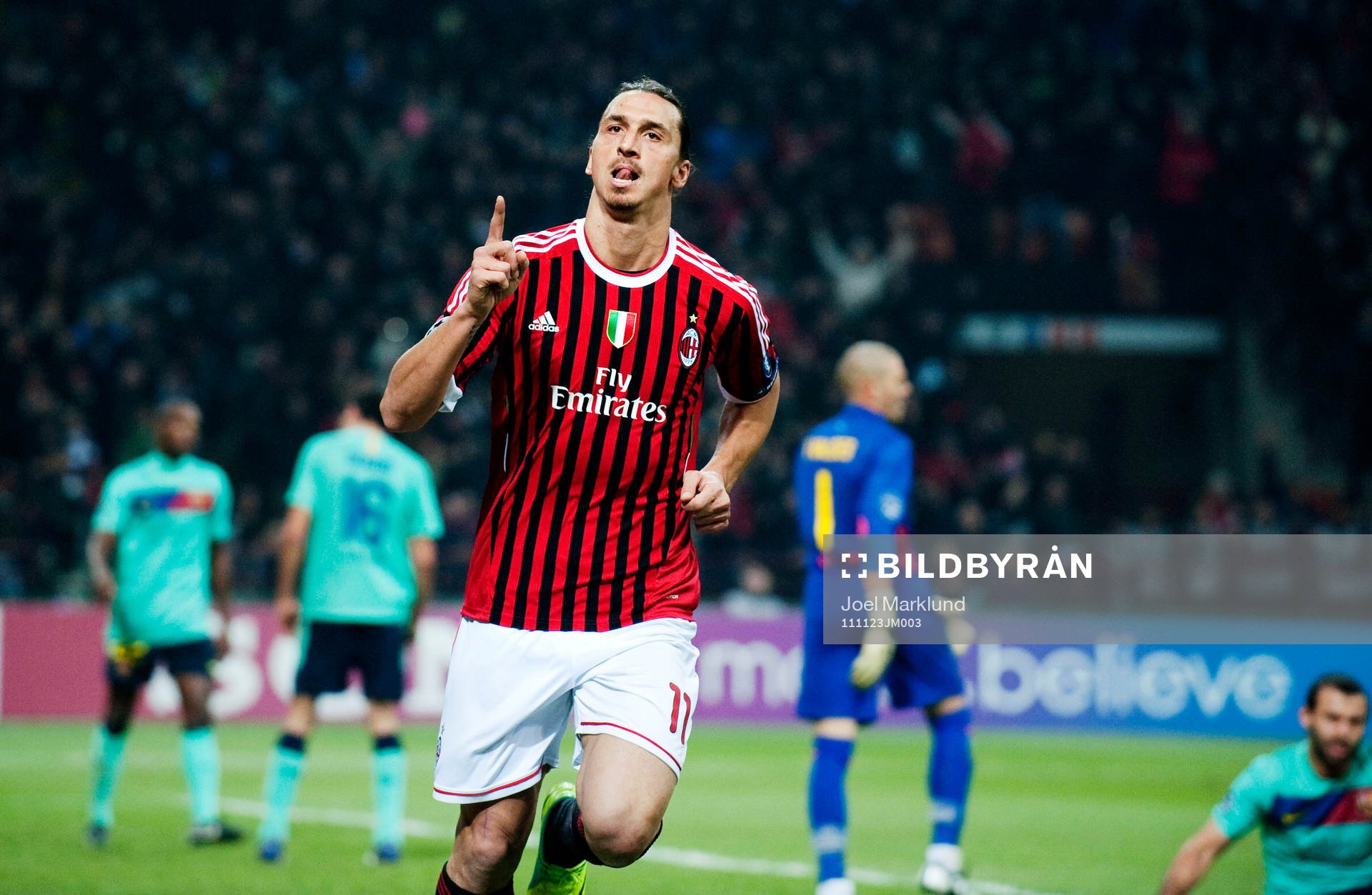  Zlatan Ibrahimovic, AC Milan, jublar efter att ha gjort 1-1.