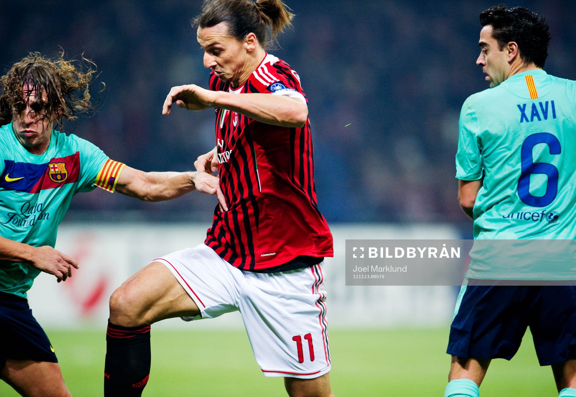 Carles Puyol och Xavi Hernandez, Barcelona, kämpar mot