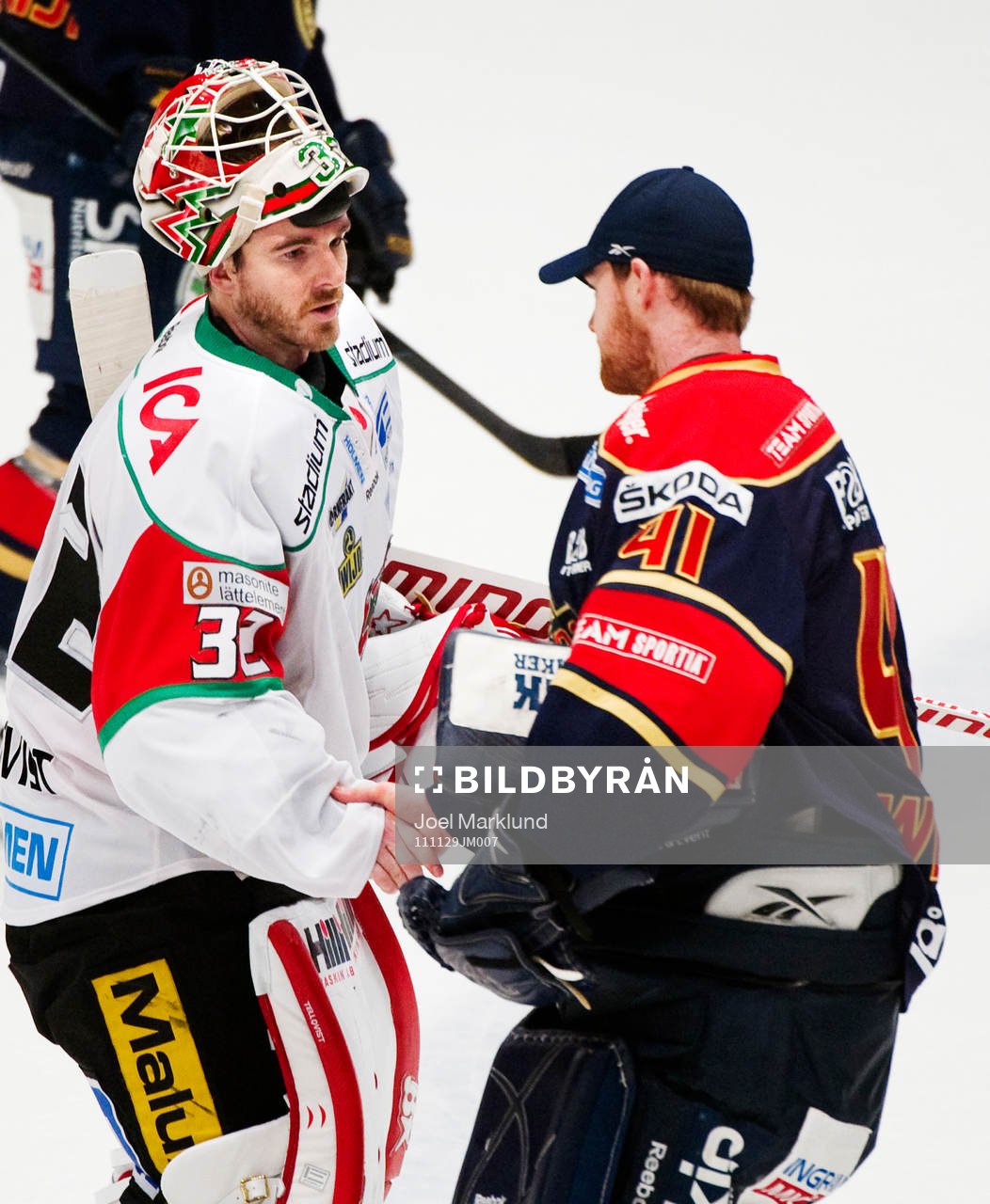 Mikael Tellqvist, målvakt, Modo, tackar Gustaf Wesslau,