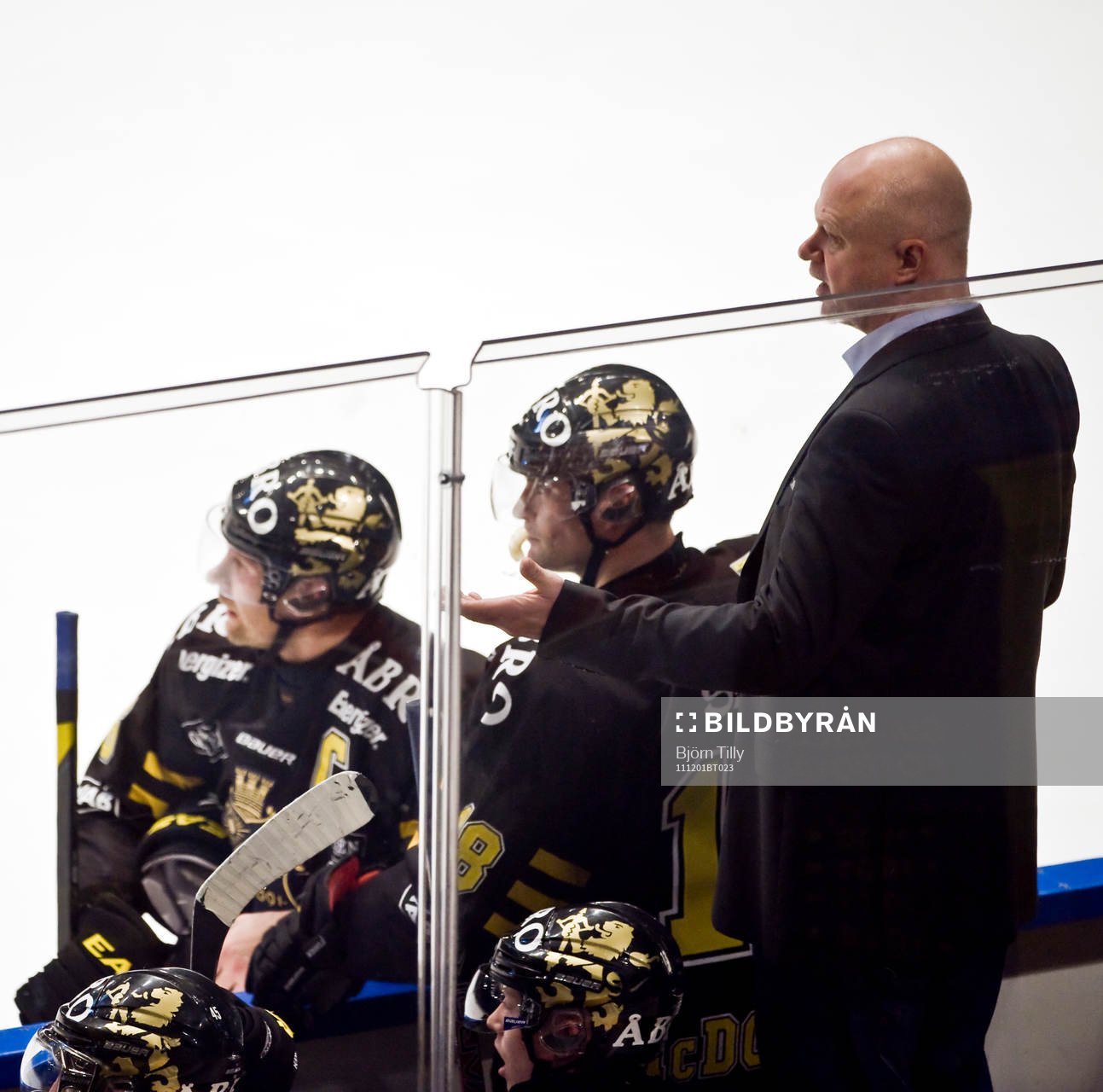 Dick Tärnström, Kent McDonell och Roger Melin, tränare,