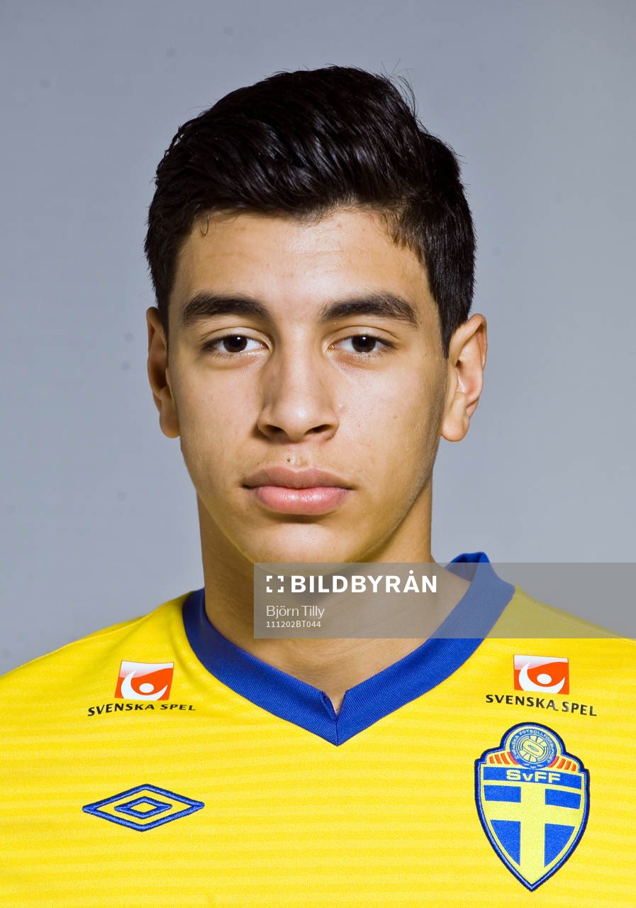 Dennis Borrego Pinones, Sverige