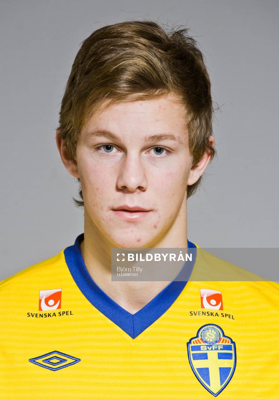 Emil Krafth, Sverige