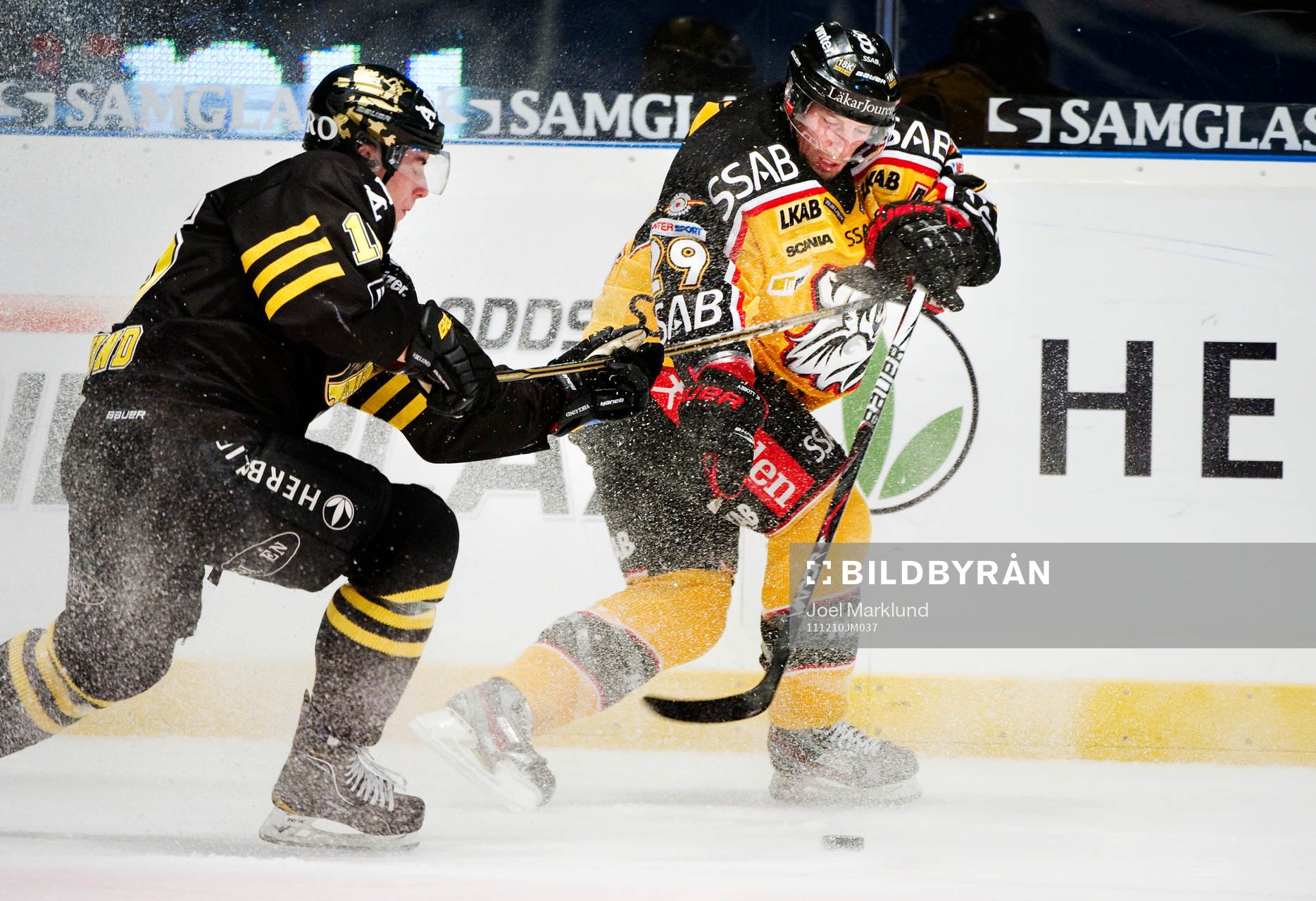 Tobias Viklund, AIK, utmanar Chris Abbott, Luleå
