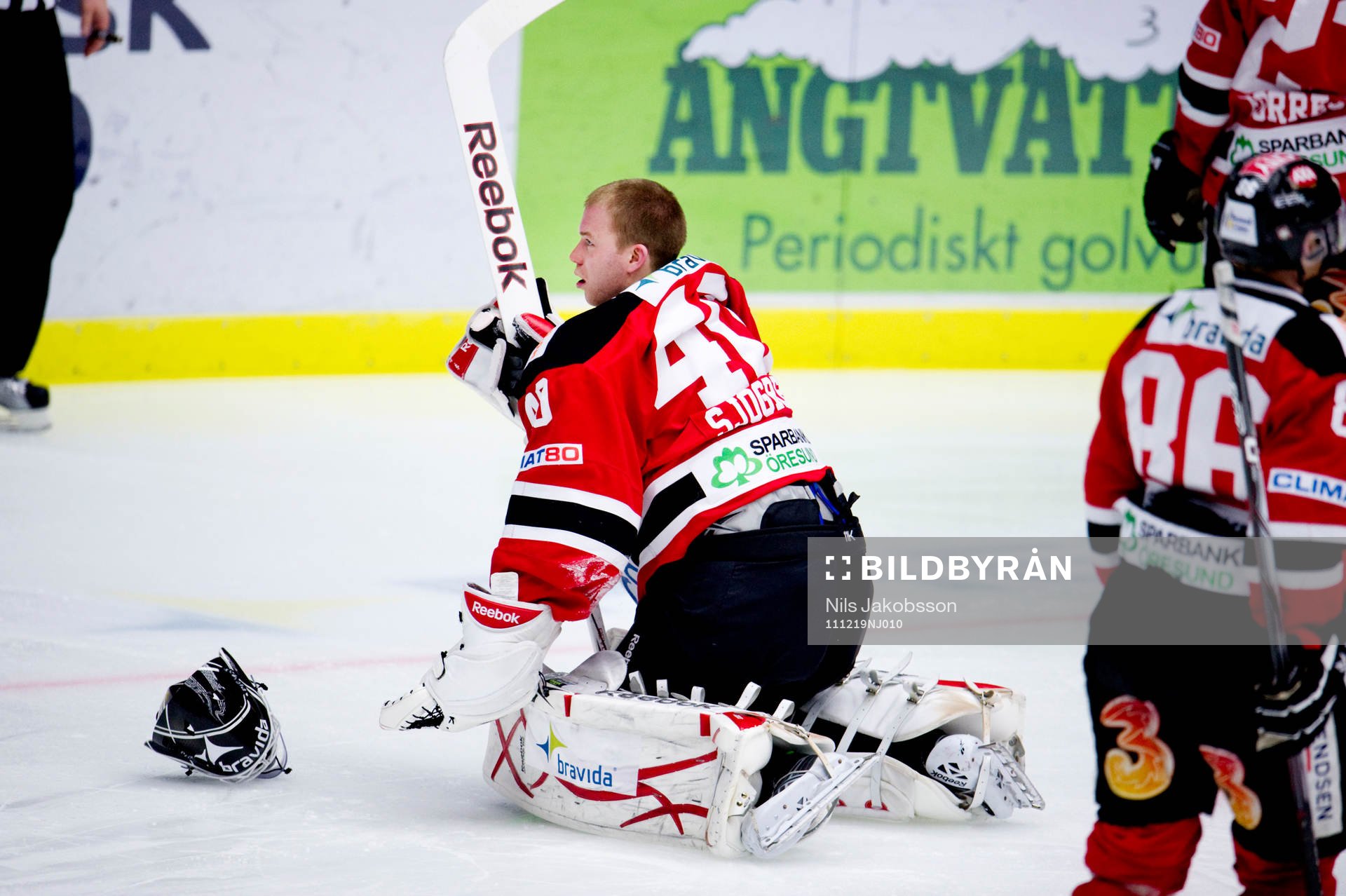 Pontus Sjögren, målvakt, Malmö ser Leksand göra mål,