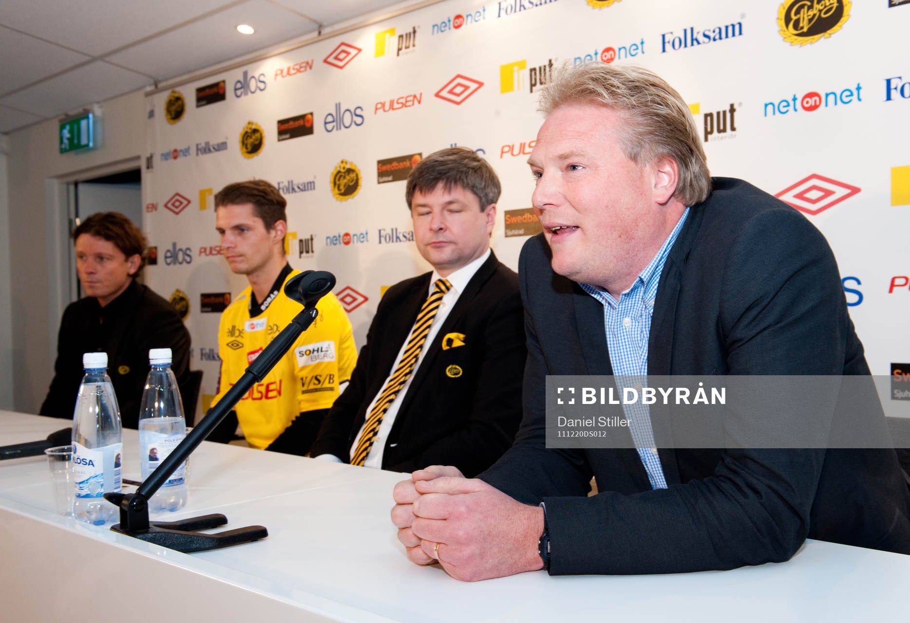 Joackim Jörgensen klar för Elfsborg, här med klubbchef