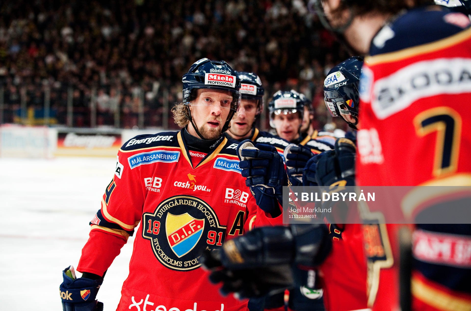 Daniel Tjärnqvist, Djurgården, gratuleras till sitt
