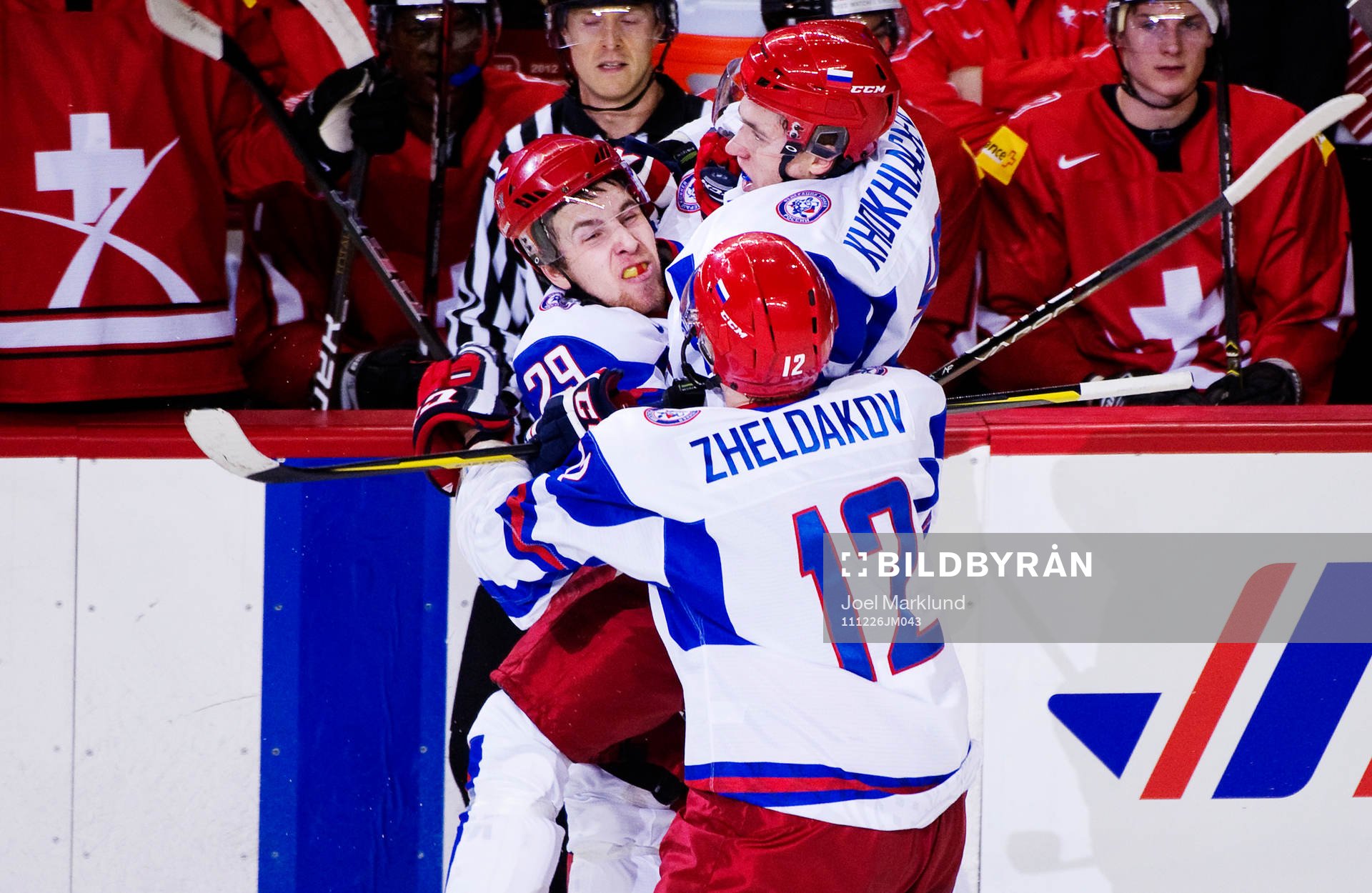 Nikita Nesterov kramar om Alexander Khokhlachev, Ryssland