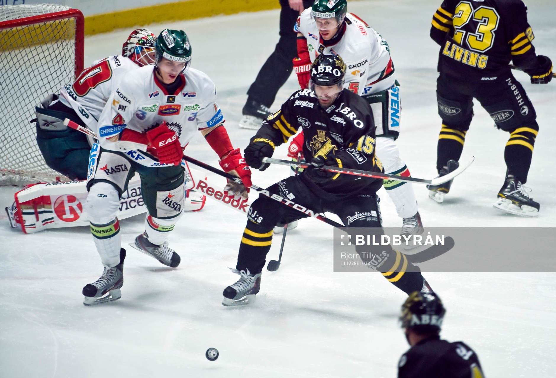 Viktor Svedberg, Frölunda och Ratislav Pavlikovsky, AIK