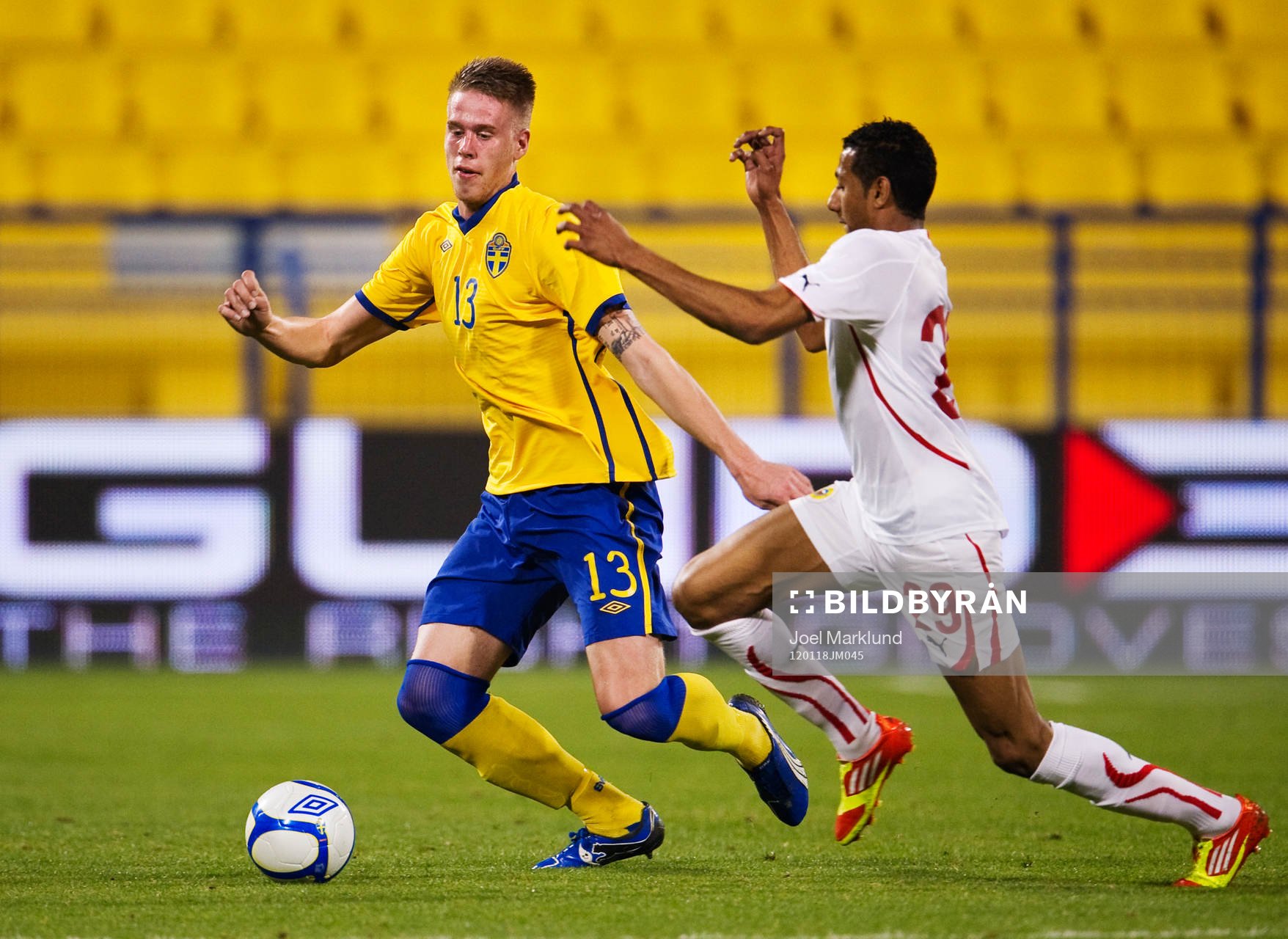 Pontus Jansson, Sverige, utmanas av Ahmed Al Khattal,