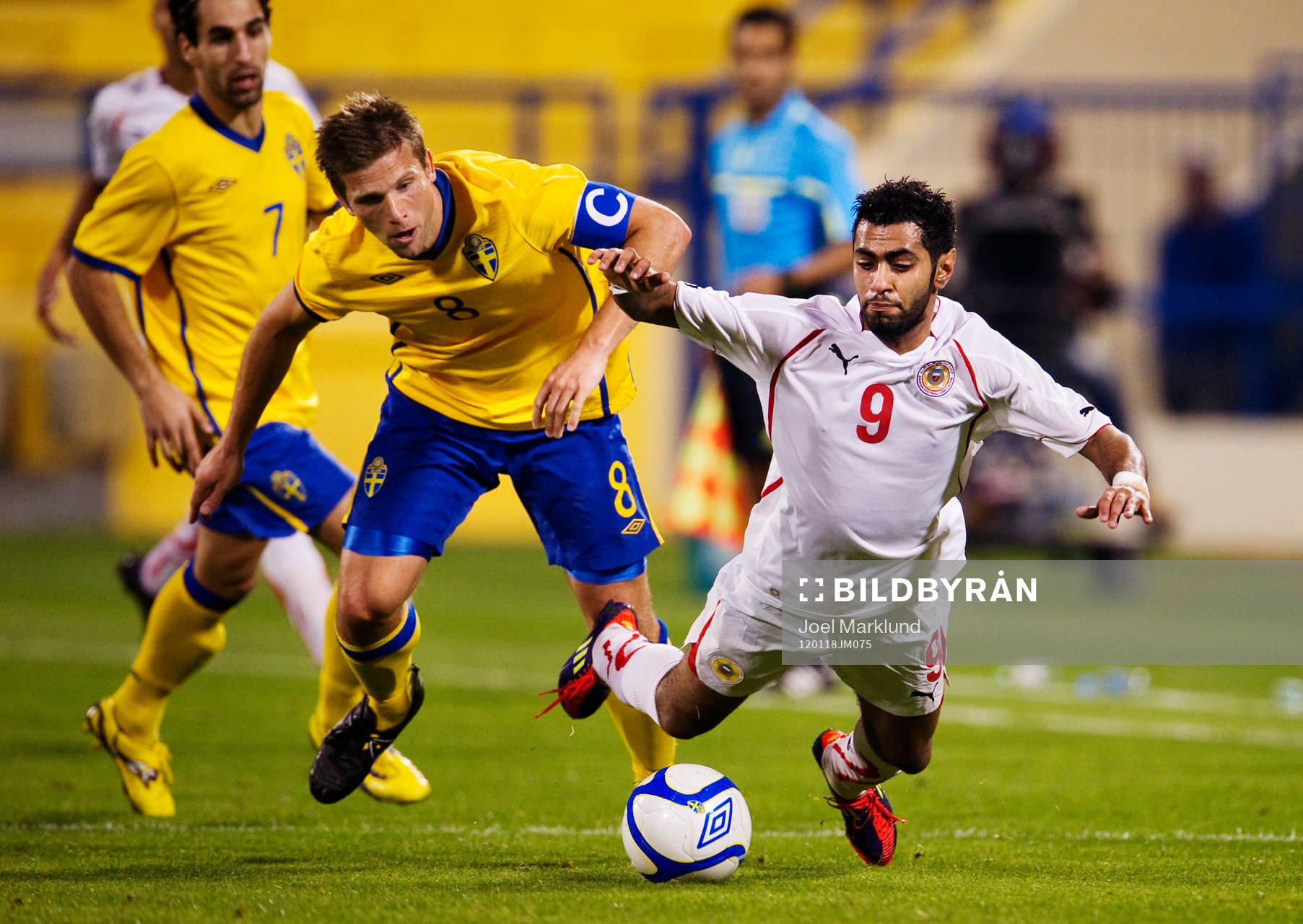 Anders Svensson, Sverige, fäller Hamad Faisal, Bahrain