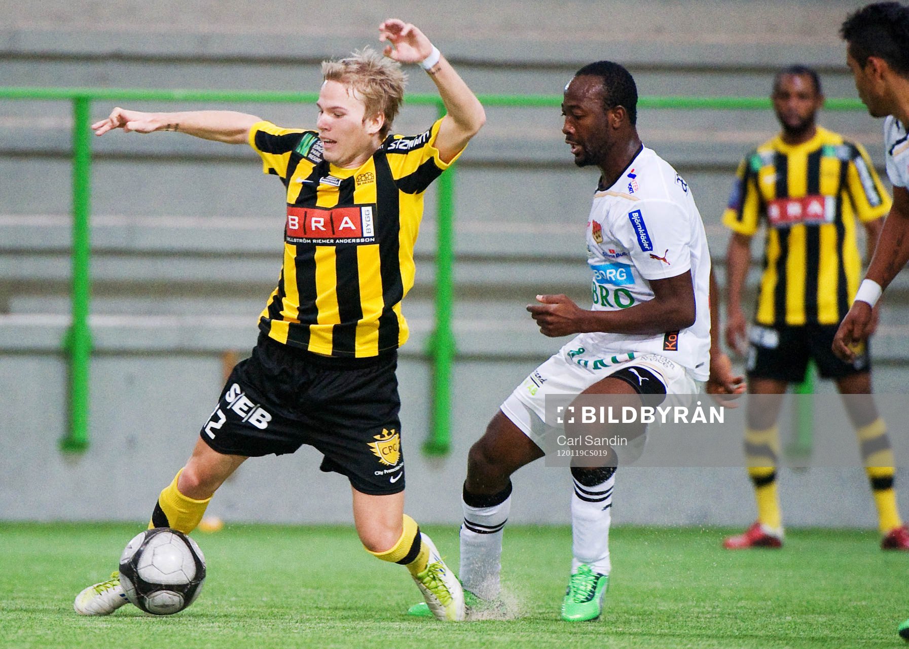 Oscar Lewicki, Häcken, Reuben Ayarna, Gais