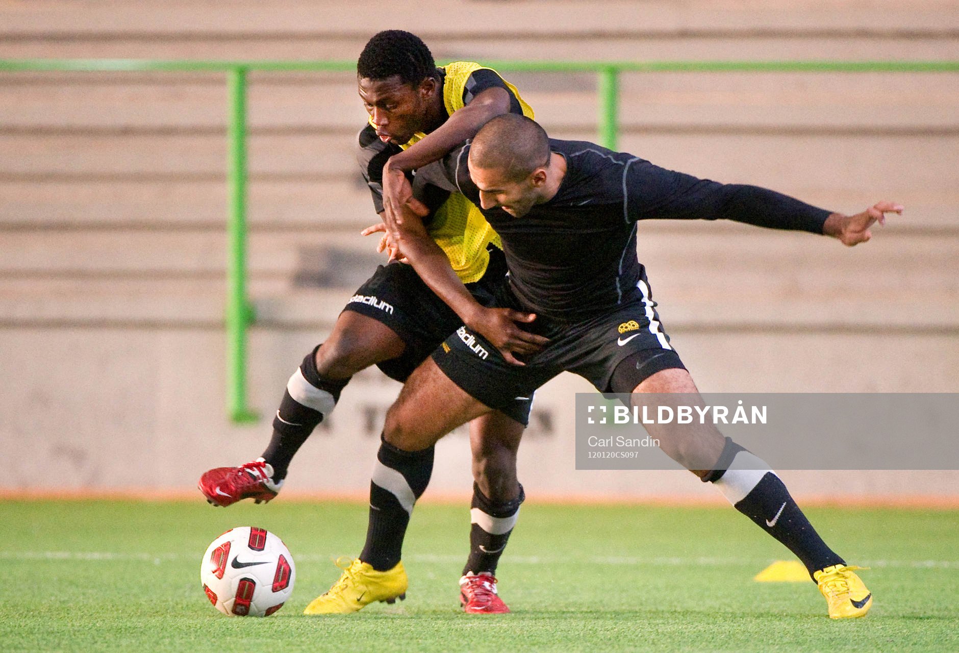 Majeed Waris, Mohammed Ali Khan, Häcken