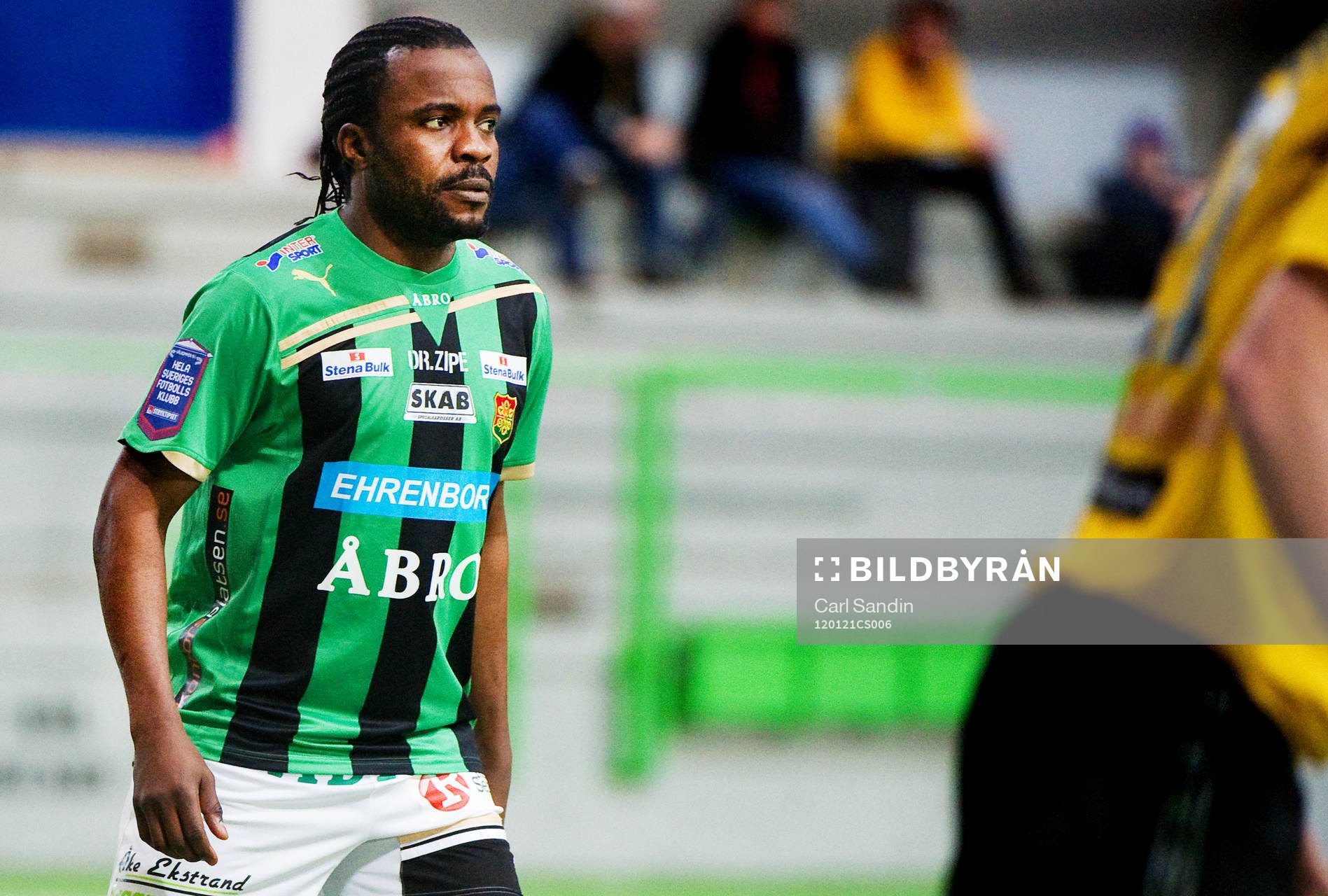 Peter Ijeh, Gais