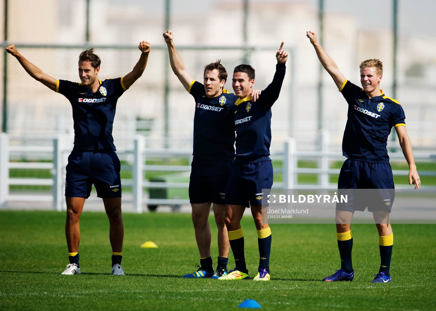  Niklas Backman, Tobias Hysén, Erdin Demir och Oscar Hiljemark jublar.