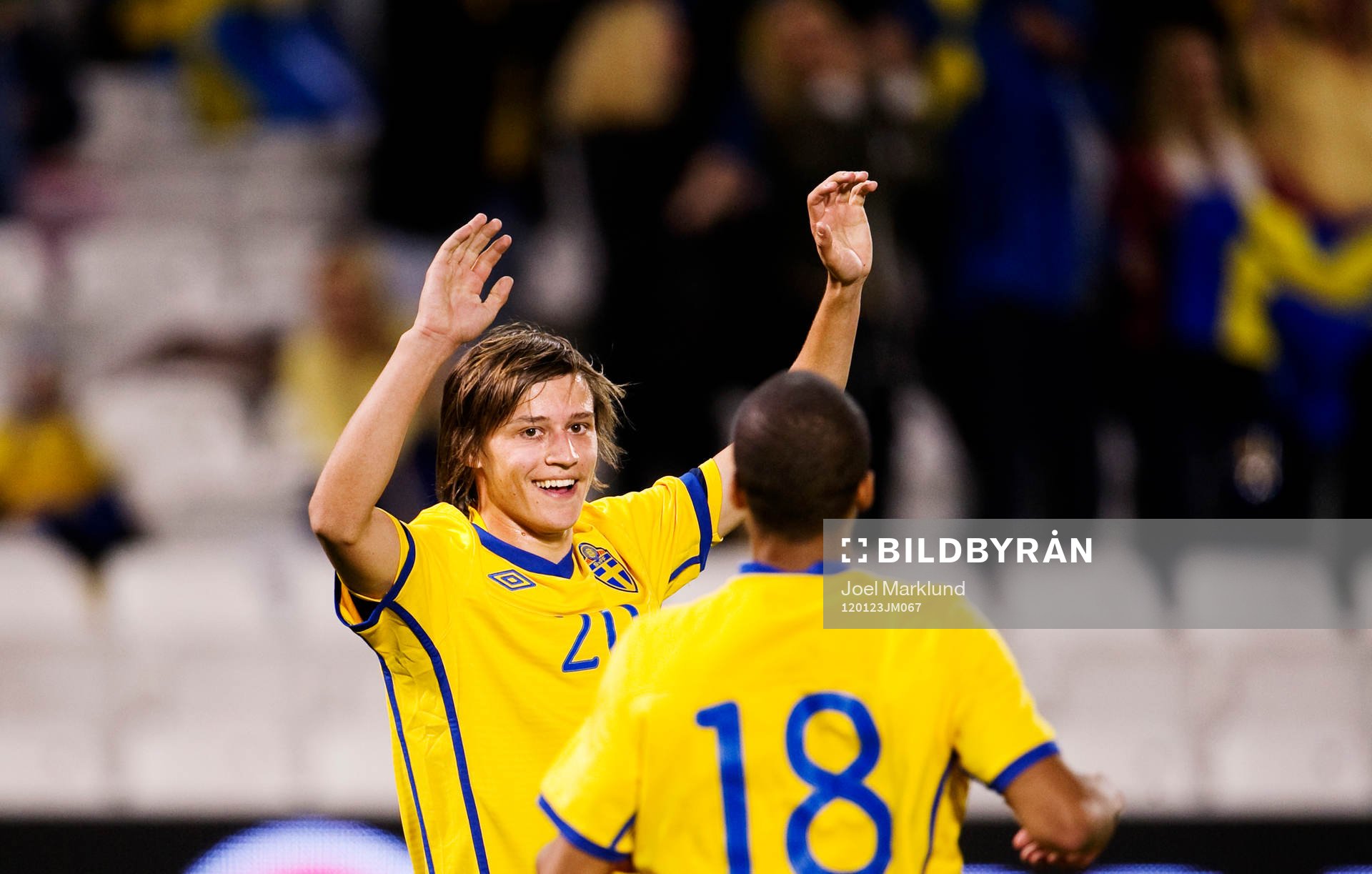 Simon Thern, Sverige, jubel