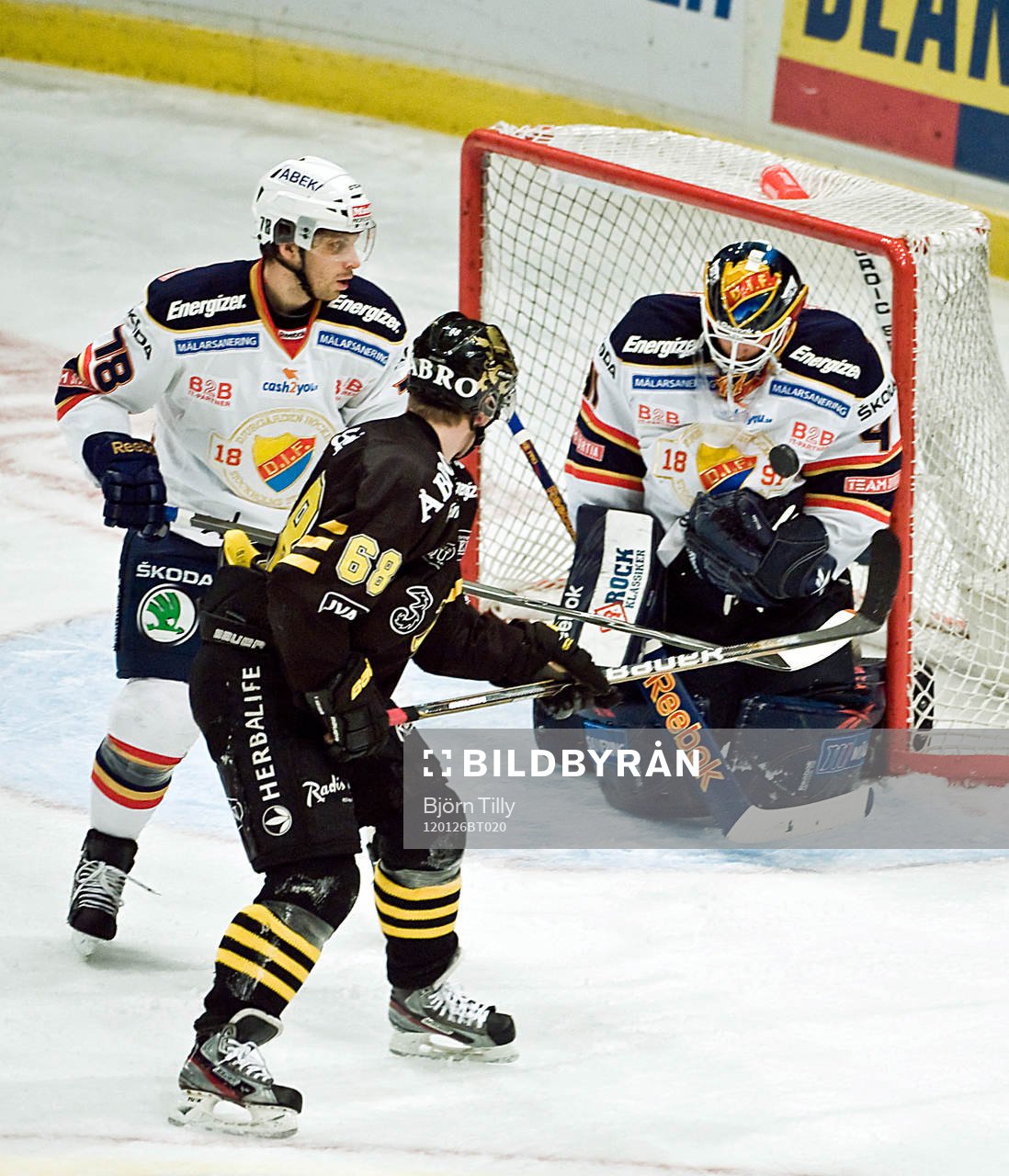 Josef Boumedienne, Gustaf Wesslau, målvakt, Djurgården