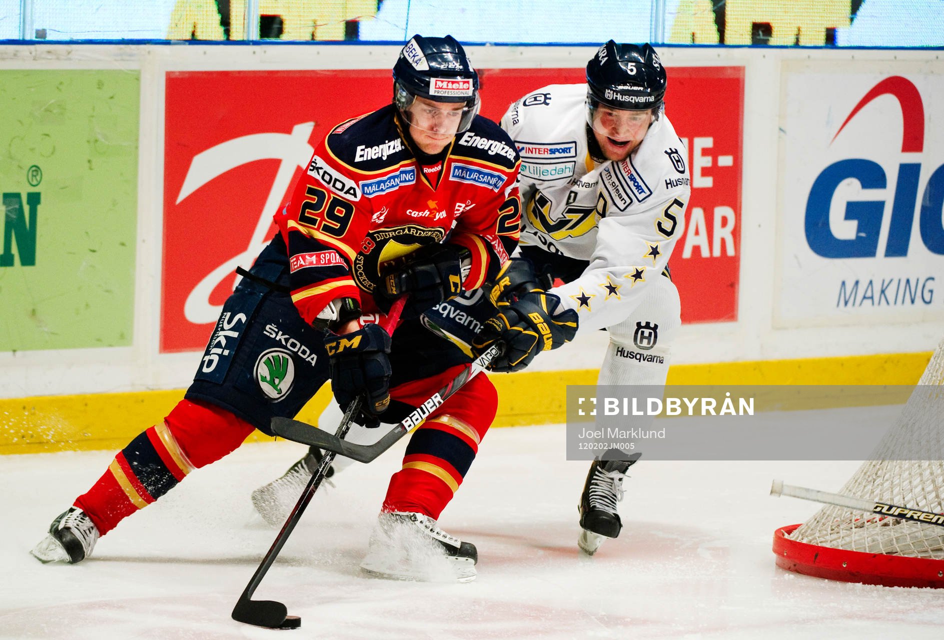 Patrick Cehlin, Djurgården, och Mikko Luoma, HV71