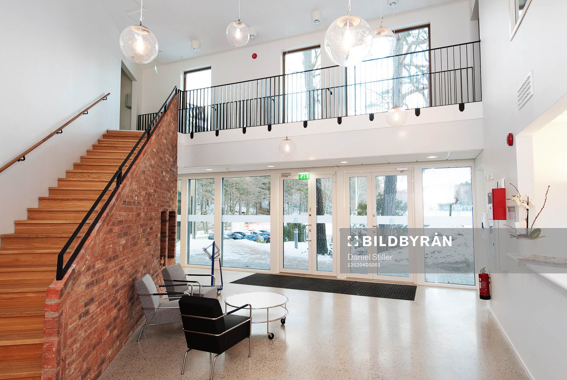 Nya kamratgården, entré, reception