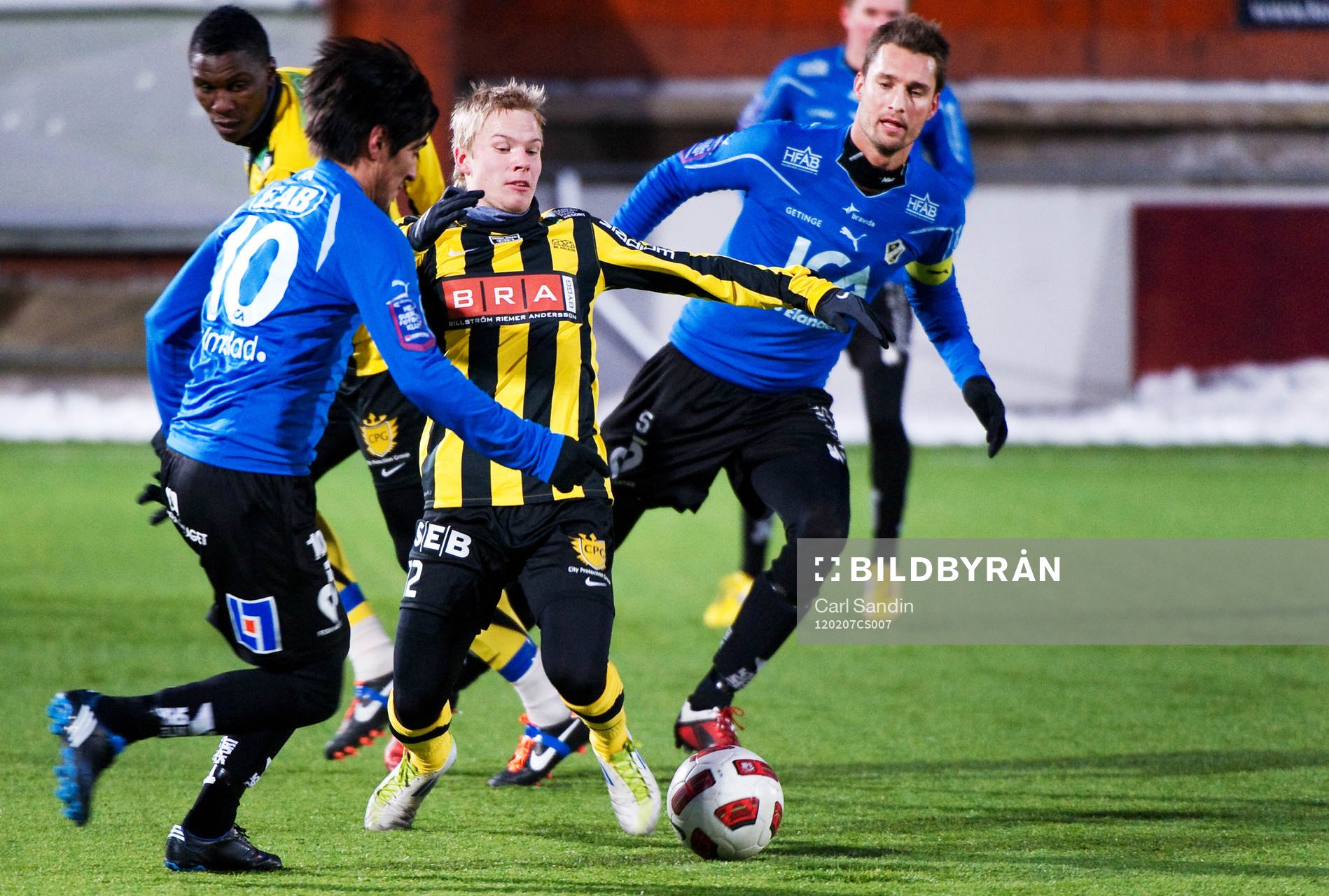 Oscar Lewicki, Häcken, Peter Nyström, Halmstad