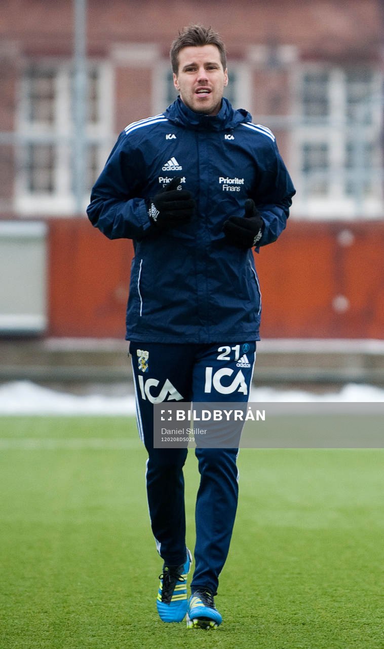 Pontus Farnerud gör sin första träning