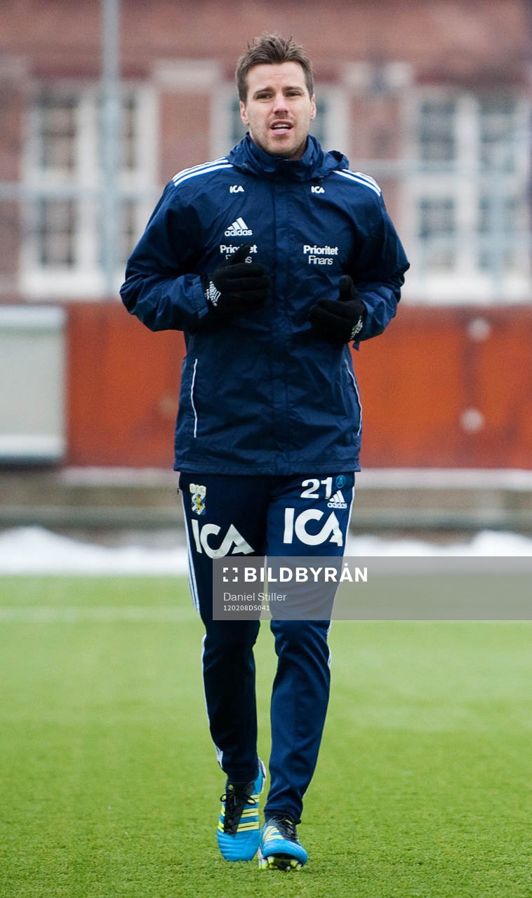 Pontus Farnerud gör sin första träning