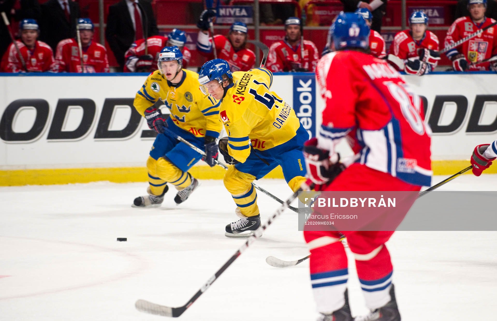 Nicklas Danielsson, Sverige laddar för skott