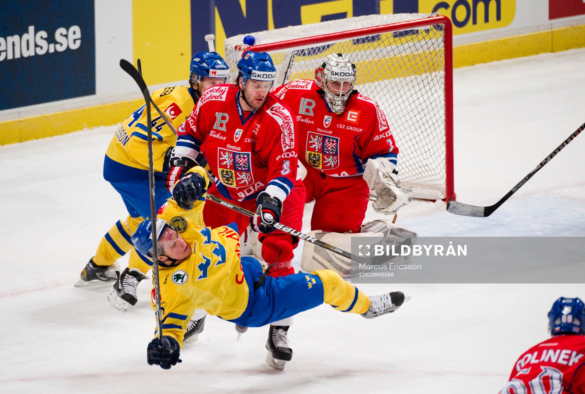 Andreas Jämtin, Sverige krosscheckas av Michal Barinka,