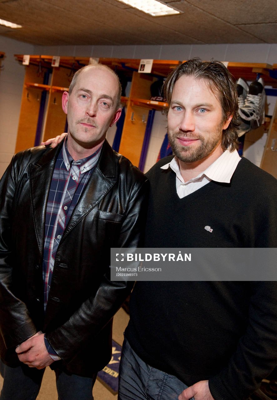 Svenska Spel. Peter Forsberg (t h)