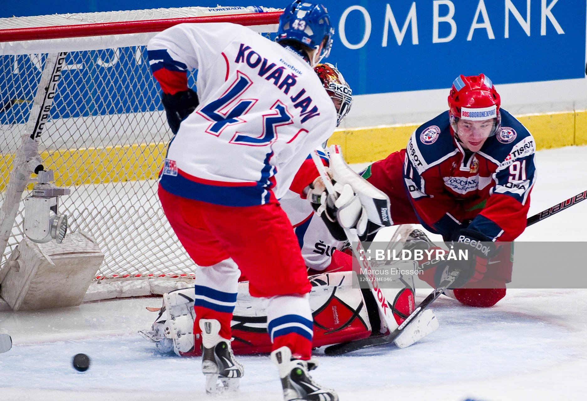 Vladimir Tarasenko, Ryssland kastar sig runt kassen