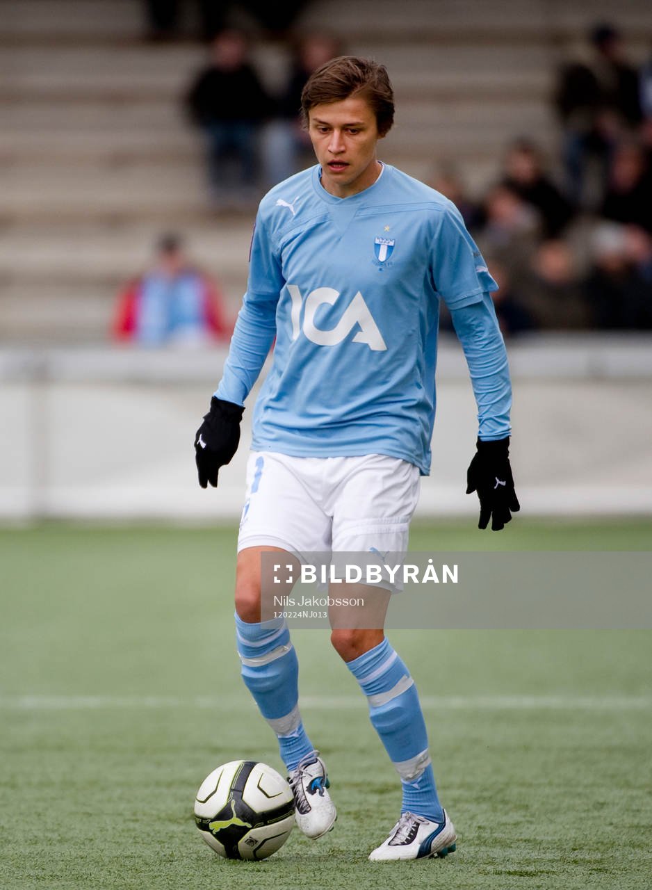Simon Thern