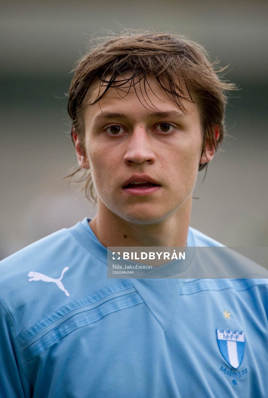 Simon Thern