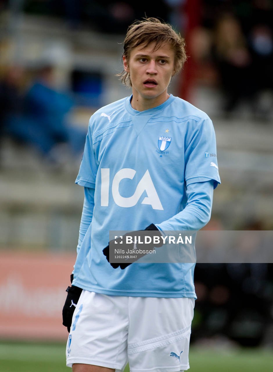 Simon Thern