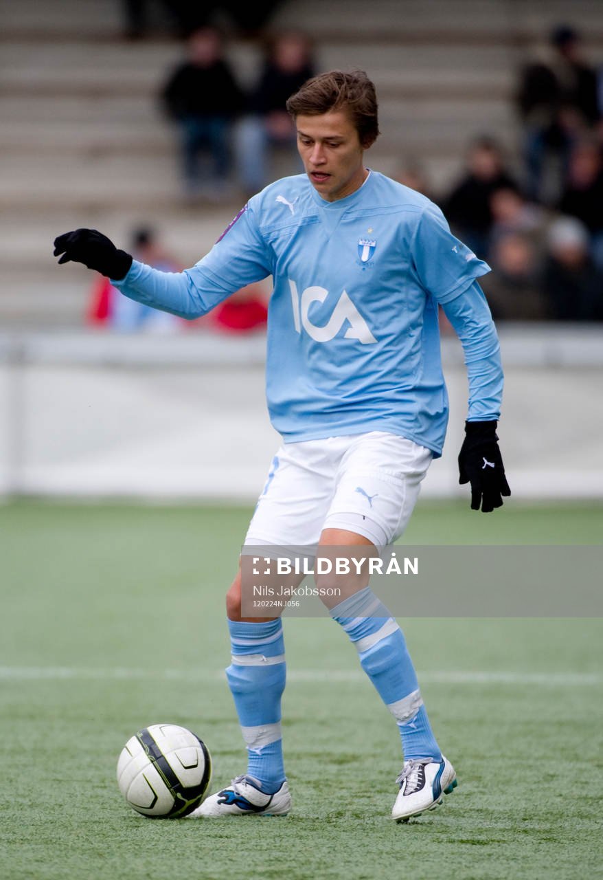 Simon Thern