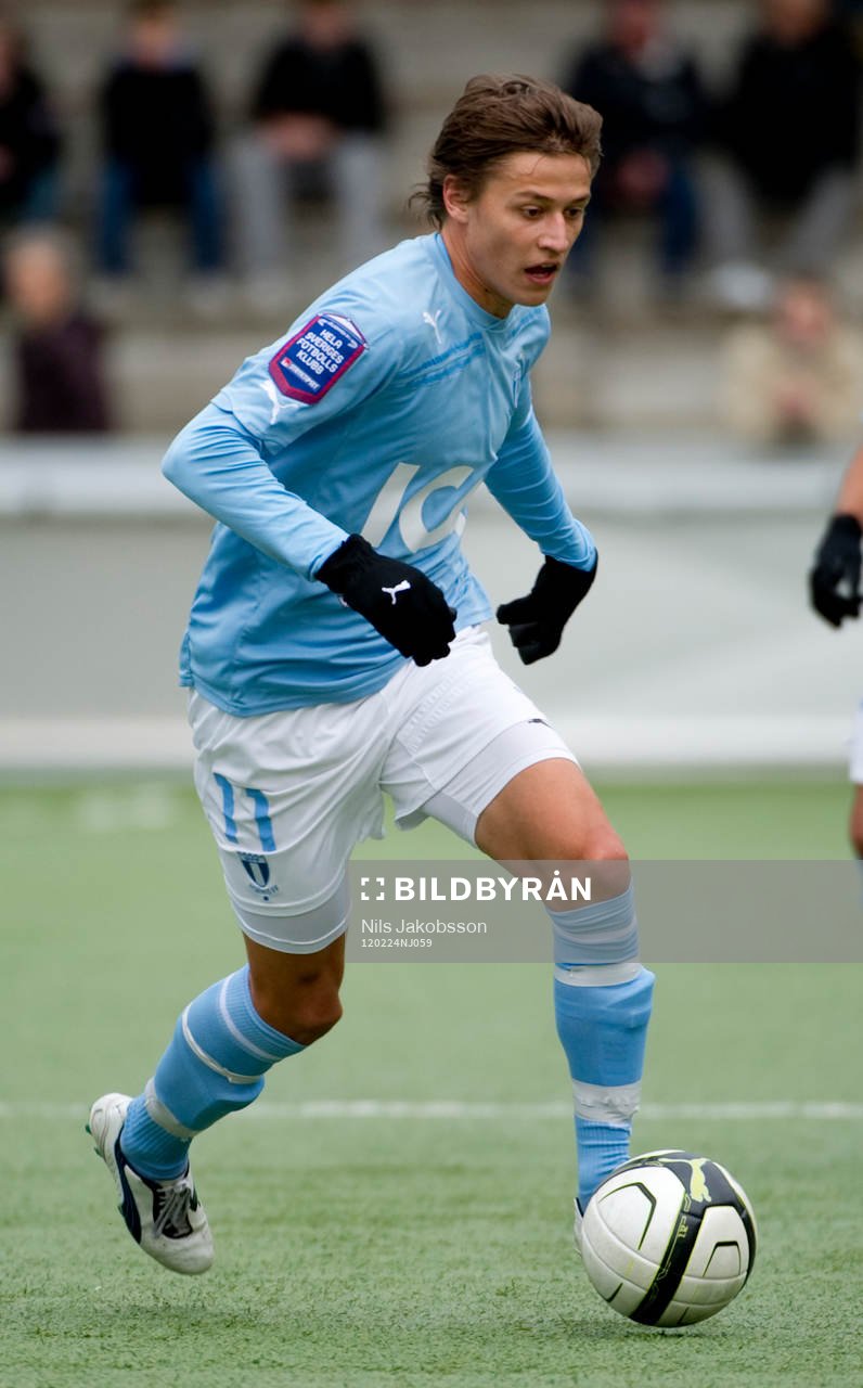 Simon Thern