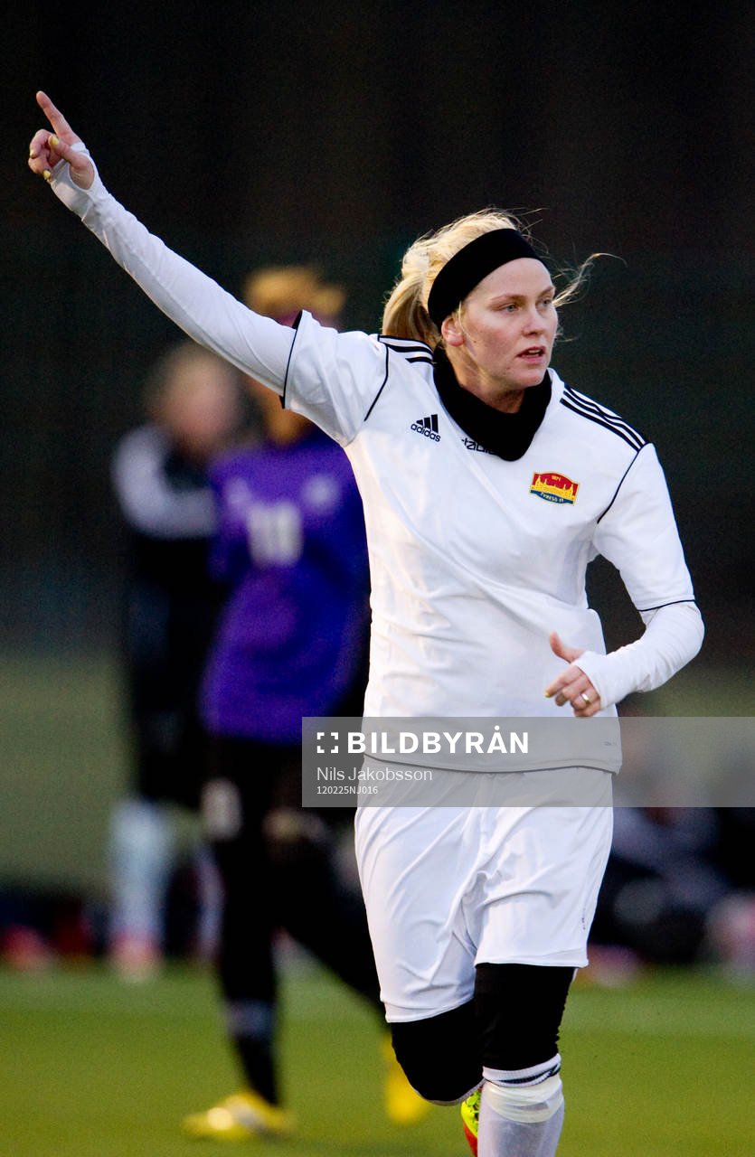 Lisa Dahlkvist, Tyresö