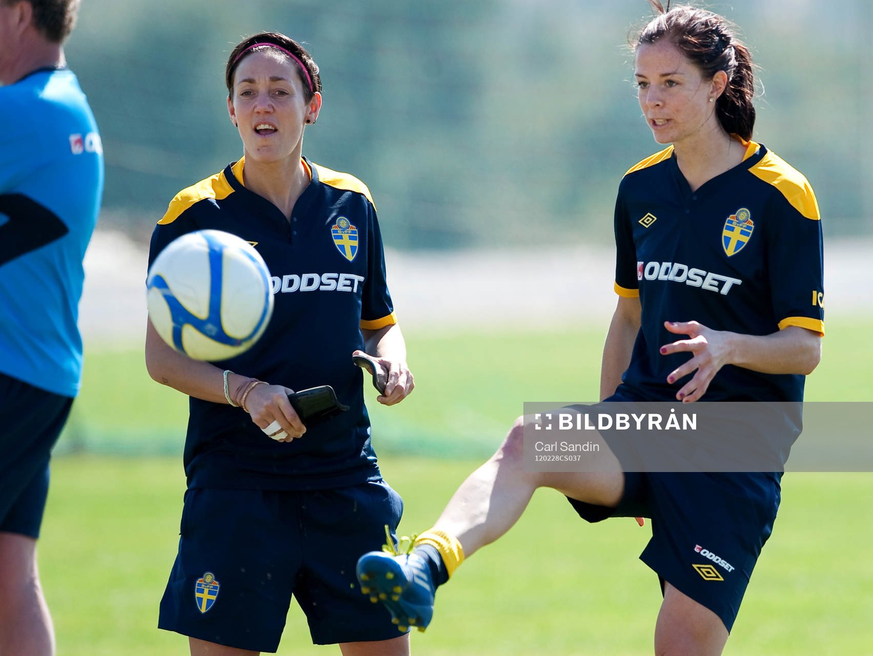 Therese Sjögran, Lotta Schelin