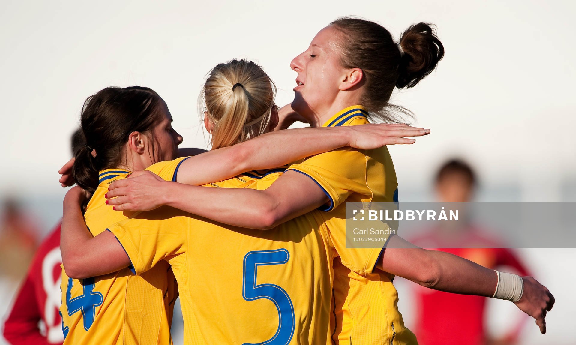  Johanna Almgren, Caroline Seger, Antonia Göransson, Sverige, jubel efter mål av Antonia Göransson.