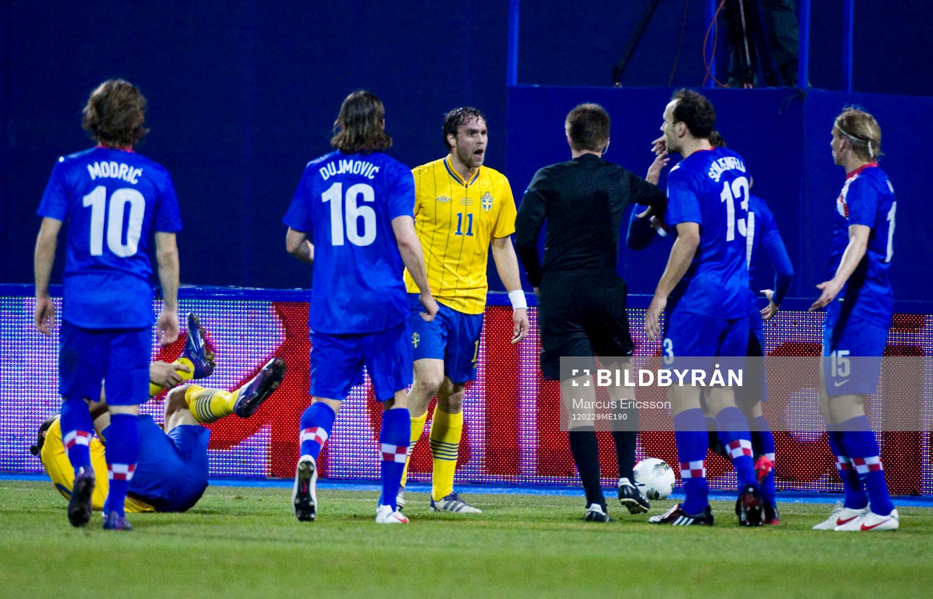 Johan Elmander, Sverige i dispyt