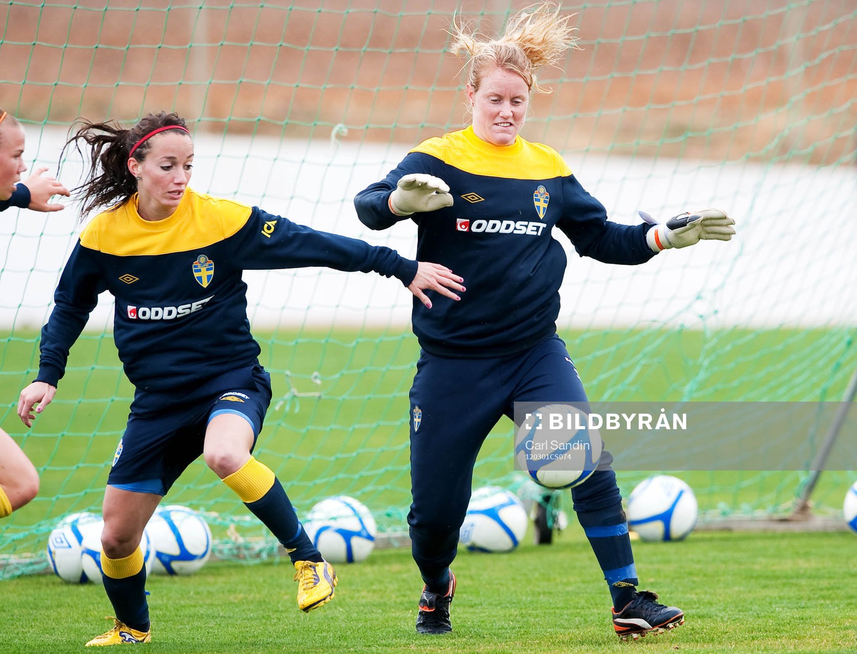 Kosovare Asllani, Kristin Hammarström, målvakt