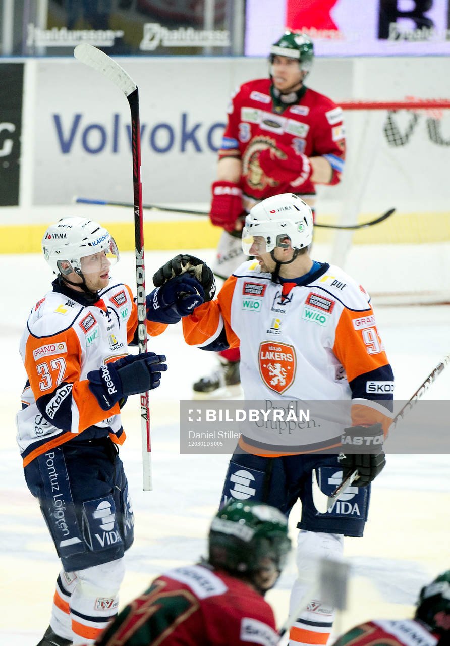 Johan Andersson, Växjö, gör 1-3 i öppen kasse, jubel