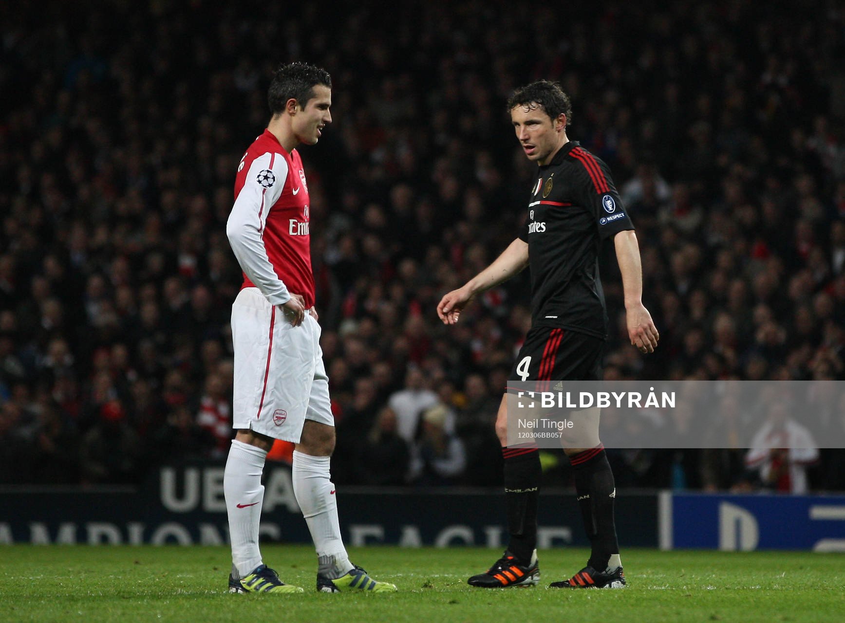 Mark van Bommel, Milan och Robin van Persie, Arsenal