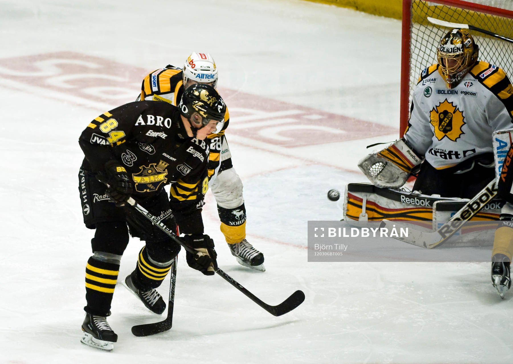 Patric Blomdahl, AIK och Joacim Eriksson, målvakt,