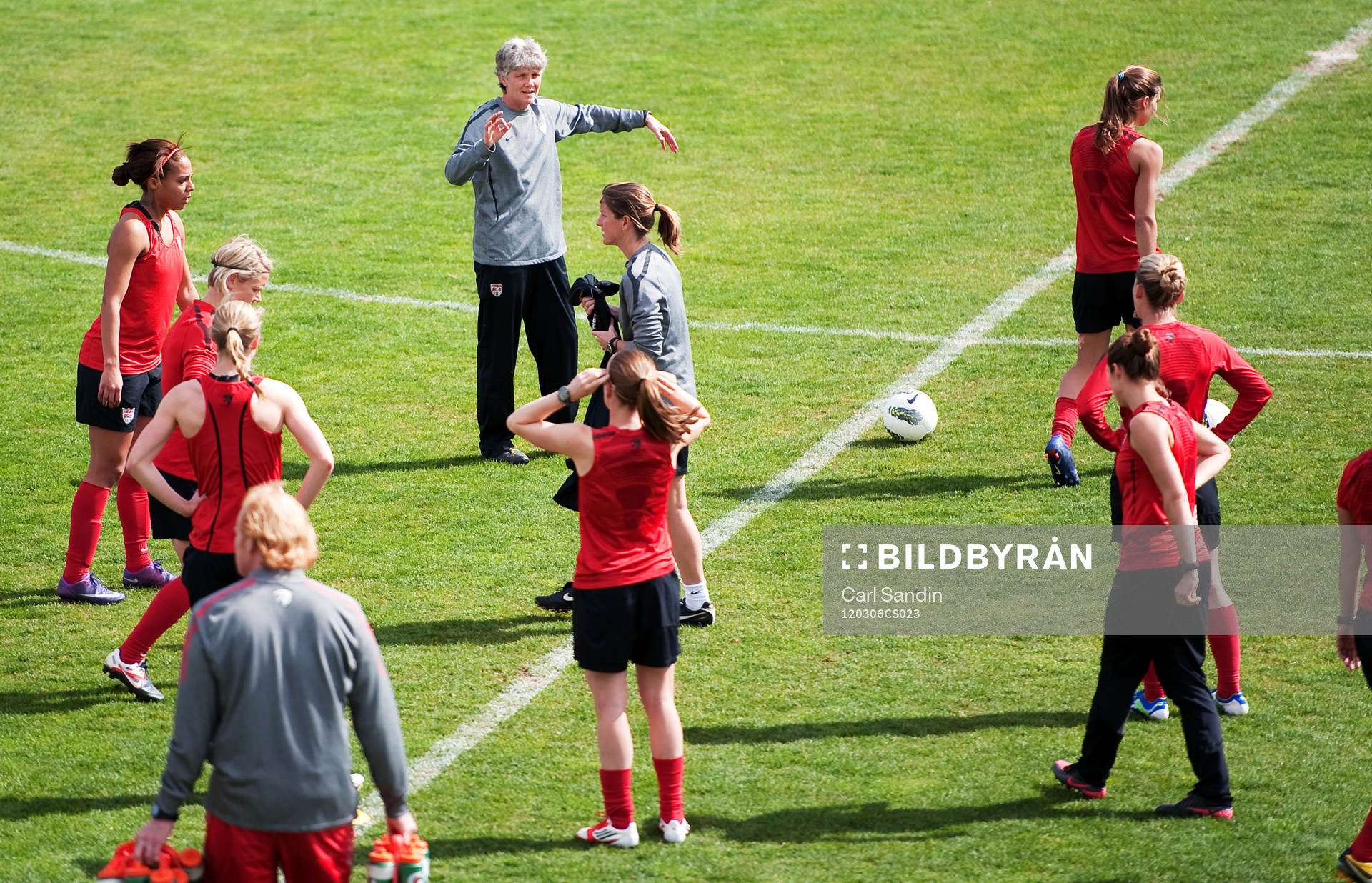 Pia Sundhage, förbundskapten